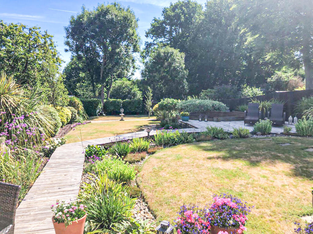 Additional image 27 of The Drive, Welwyn, Welwyn, AL6