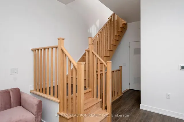 房产图片 18 - 172 Clonmore Dr