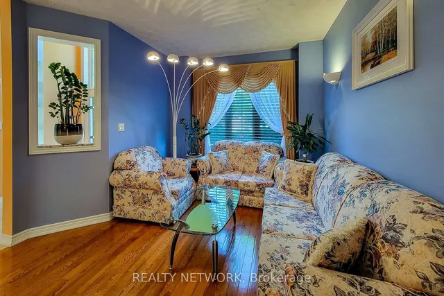 Additional image 11 of 26 Colin Cres