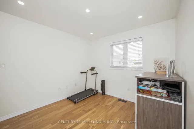 Additional image 32 of 43 Bankfield Cres