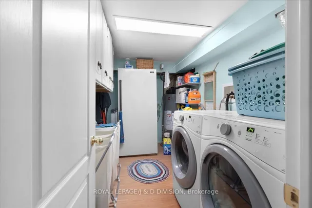 Additional image 32 of 43 Allister Ave