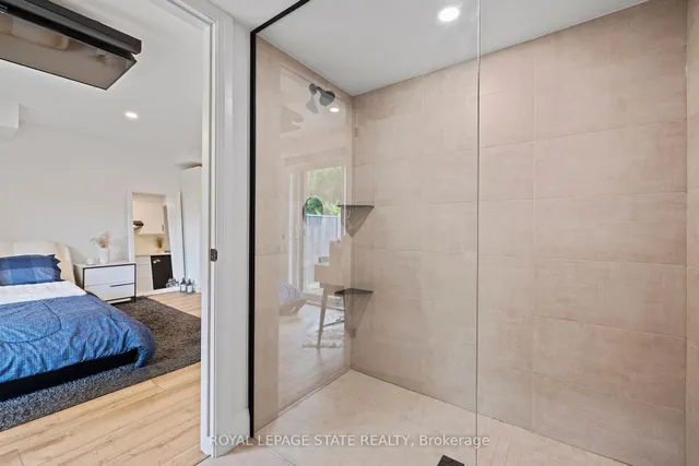 Additional image 10 of 136 Crafter Cres