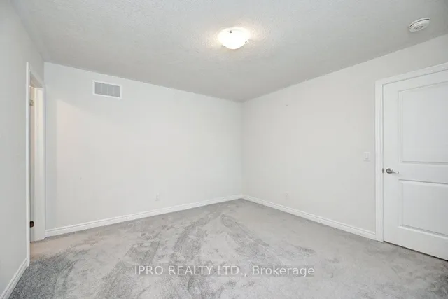 Additional image 35 of 624 Beckview Cres