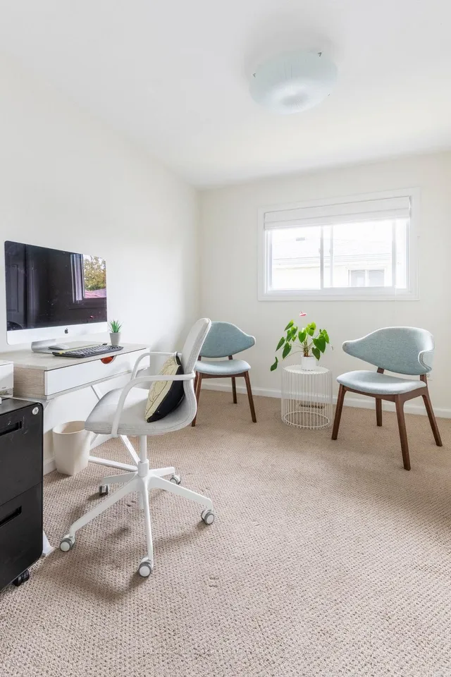 Additional image 23 of 20 Redhill Ave