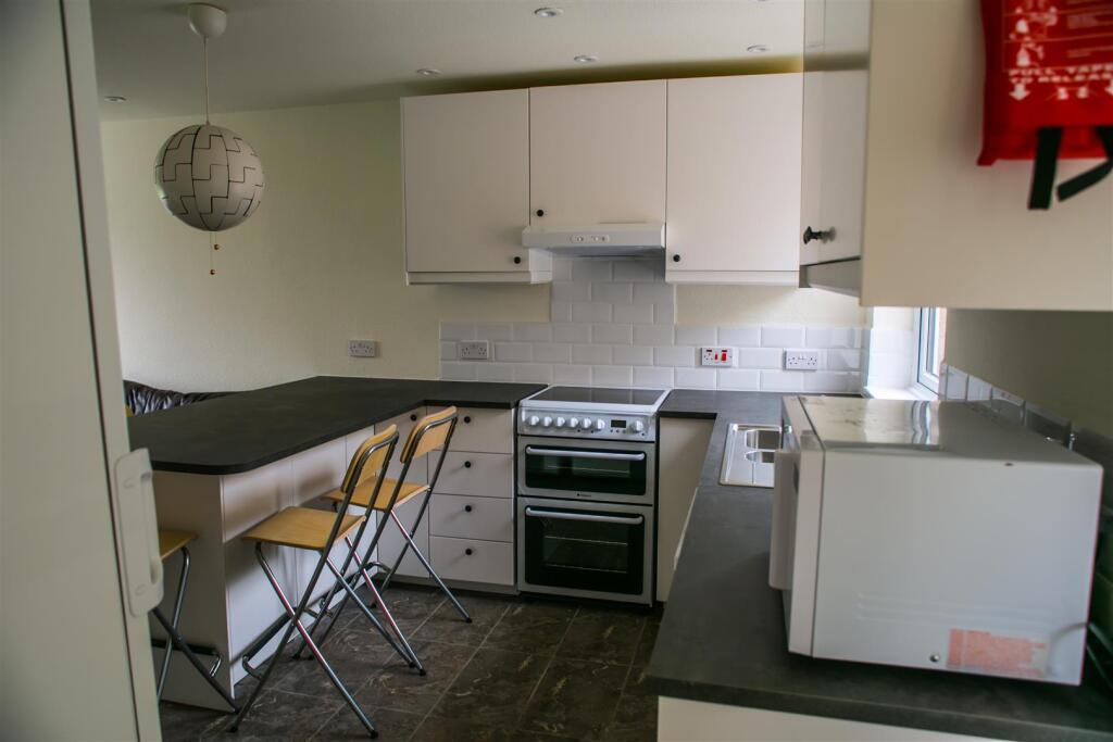 Additional image 5 of Leahurst Crescent, Harborne, Birmingham