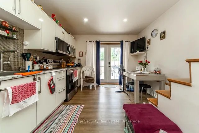 Additional image 27 of 44 Woodgate Dr