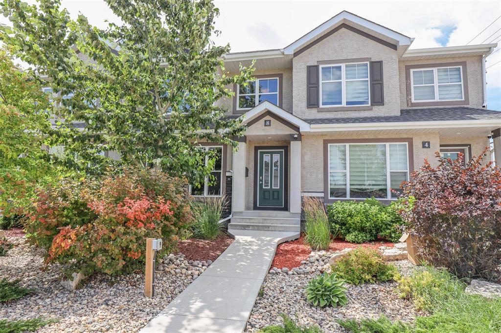 8 Danakas Drive|Winnipeg, Manitoba R2C5N8
