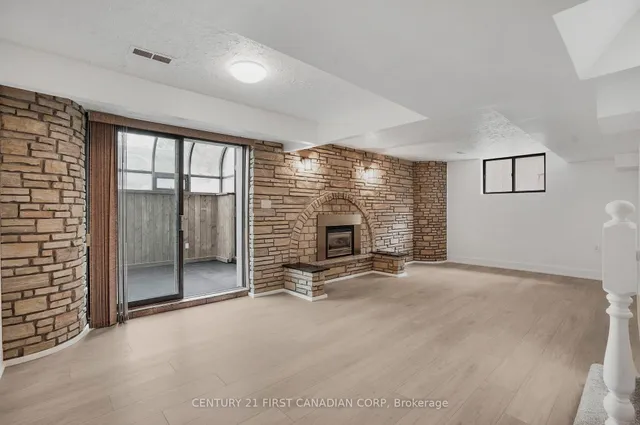 Additional image 32 of 6 Audubon St