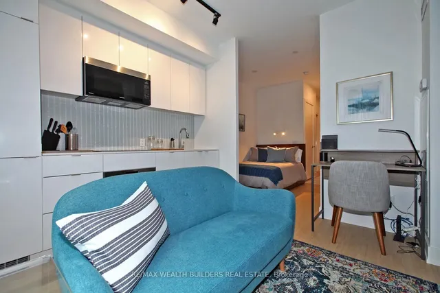 Additional image 8 of 7 Grenville St Unit 1108