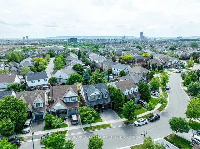 Additional image 28 of 591 Caverhill Cres