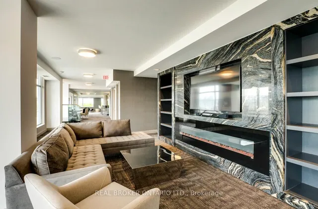 Additional image 35 of 525 Adelaide St Unit 215