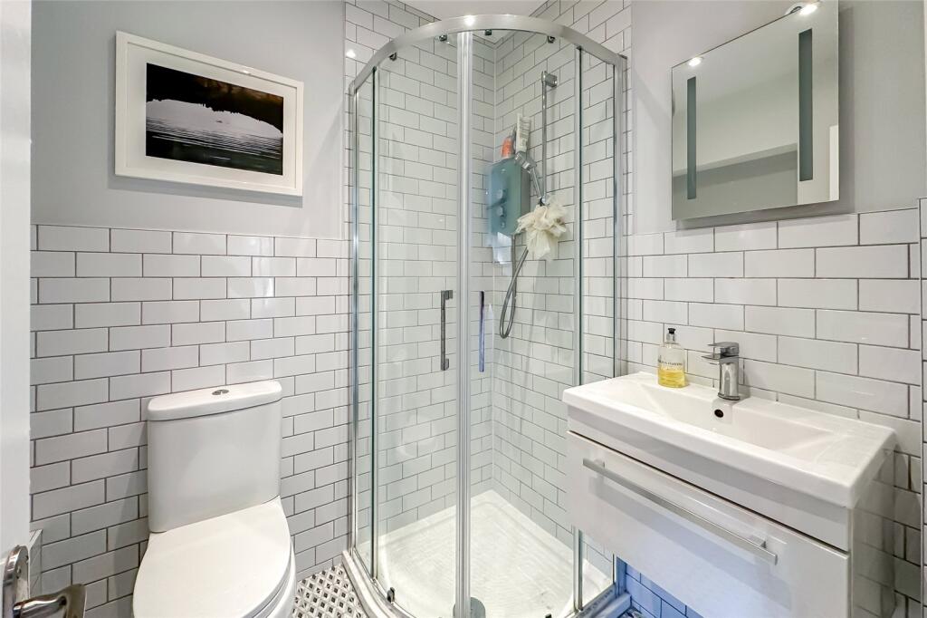 Additional image 8 of South Close, St. Albans, Hertfordshire, AL2