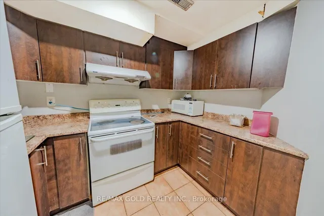 Additional image 44 of 21 Townley Cres