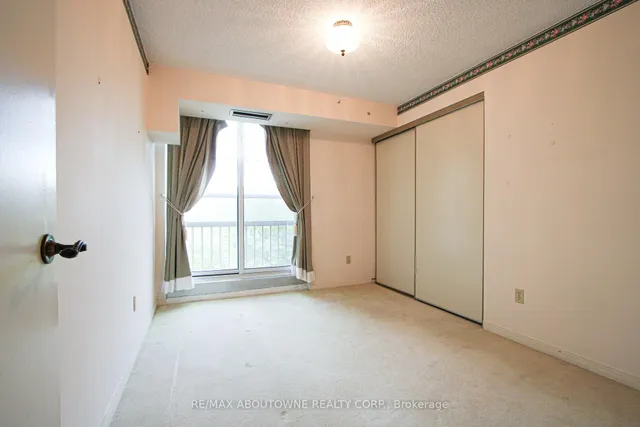 Additional image 21 of 1359 White Oaks Blvd Unit 406