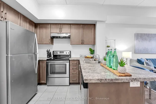 Additional image 16 of 640 Sauve St Unit 316