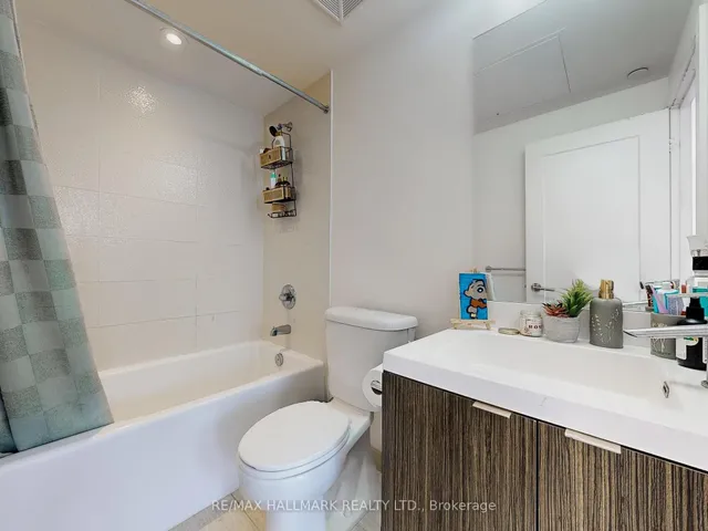 Additional image 19 of 10 York St Unit 1905