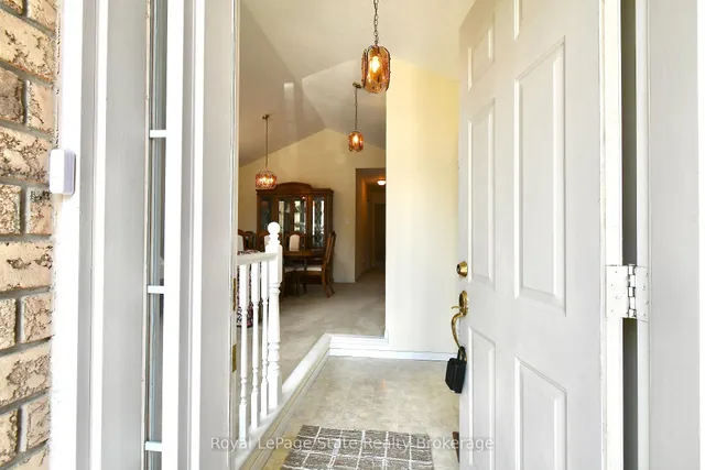 Additional image 5 of 285 Acadia Dr