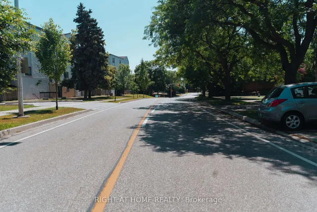 Additional image 35 of 1030 Falgarwood Dr Unit 56