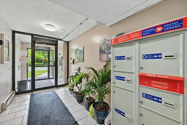 Additional image 3 of 2373 King St Unit 43