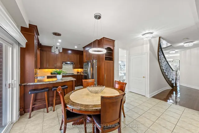 Additional image 15 of 13 Laurentide Cres