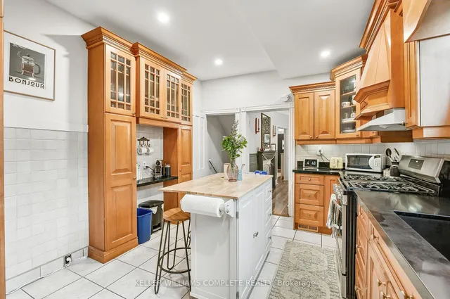 Additional image 18 of 285 Bay St