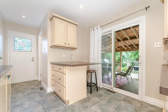 Additional image 18 of 19 Jasper Cres