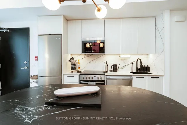 Additional image 10 of 861 Sheppard Ave Unit 18