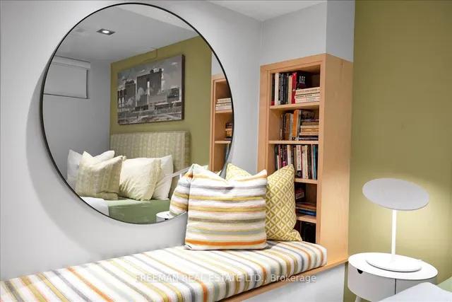 Additional image 40 of 68 Olive Ave