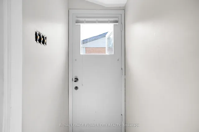 Additional image 43 of 470 Franklin St