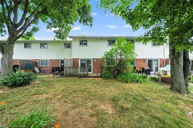 Additional image 47 of 451 Woodview Rd Unit 4