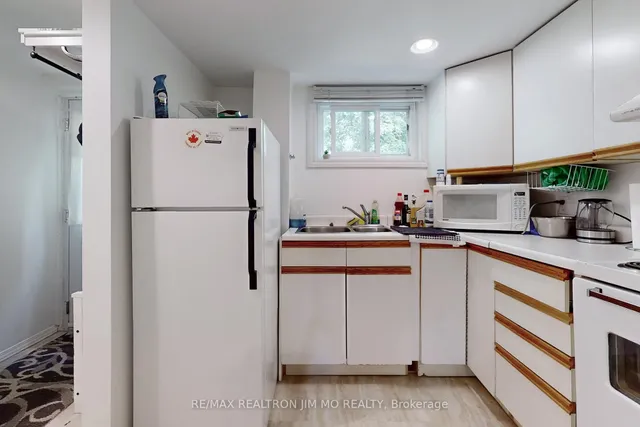 Additional image 25 of 1 Amberdale Dr