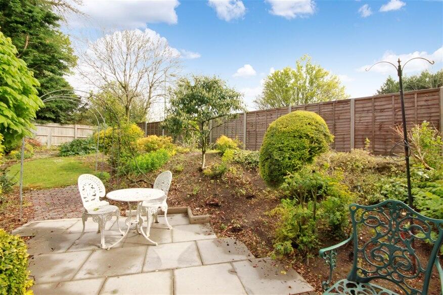 Additional image 5 of Roundwood Lane, Harpenden, AL5