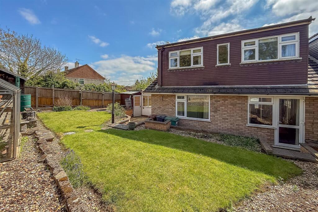 Additional image 5 of Francis Avenue, New Greens, St. Albans