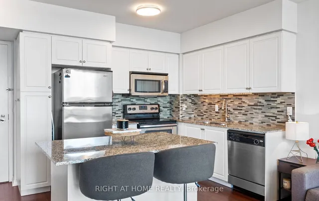 Additional image 8 of 2230 Lake Shore Blvd Unit 803