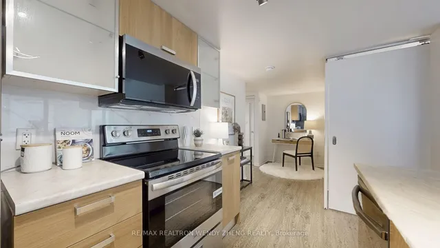 Additional image 9 of 38 Grenville St Unit 407
