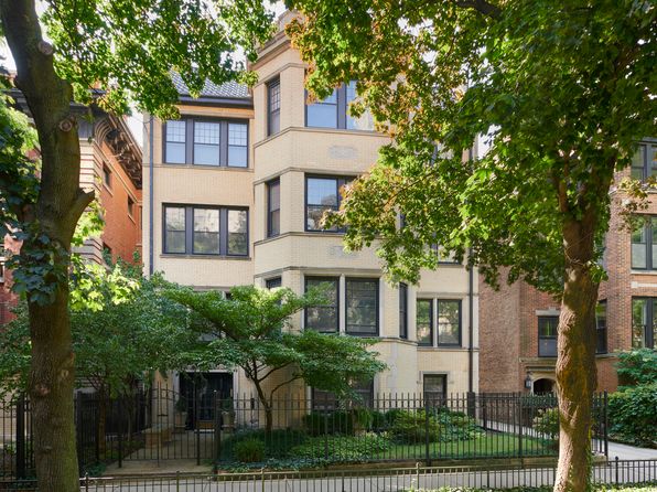 635 W Sheridan Rd APT 3, Chicago, IL 60613