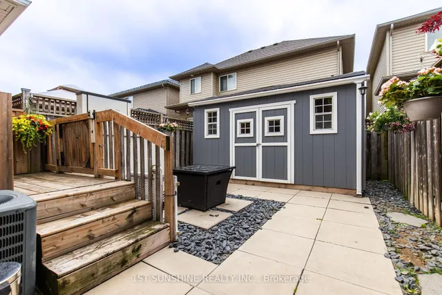 Additional image 37 of 233 SPRINGVALLEY Cres