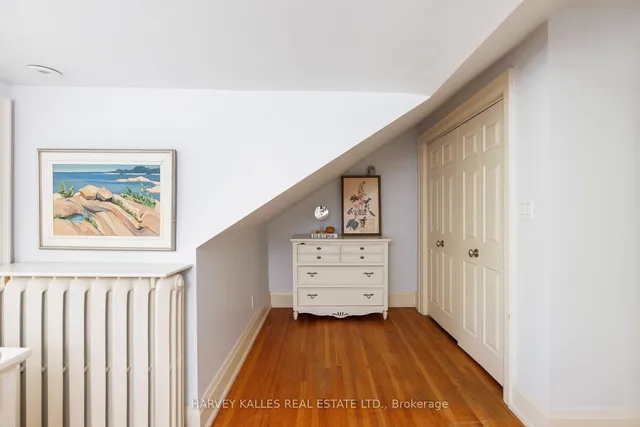 Additional image 22 of 8 Edgewood Cres