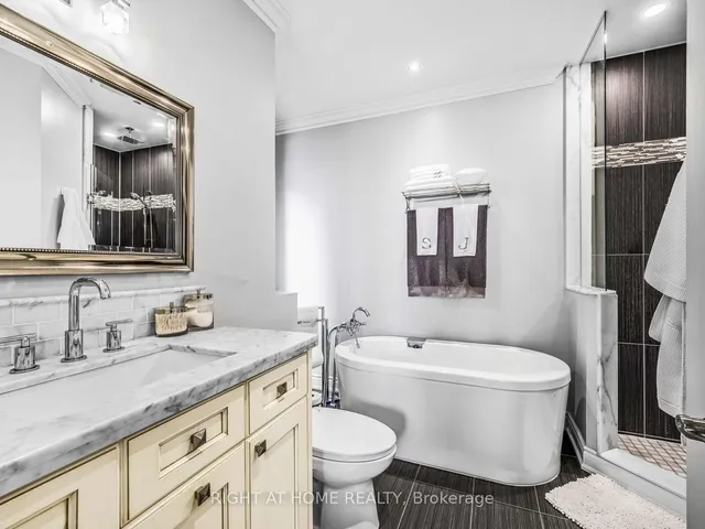 Additional image 17 of 64 Brock Ave