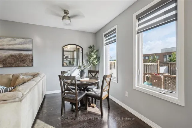 房产图片 19 - 755 Banks Cres