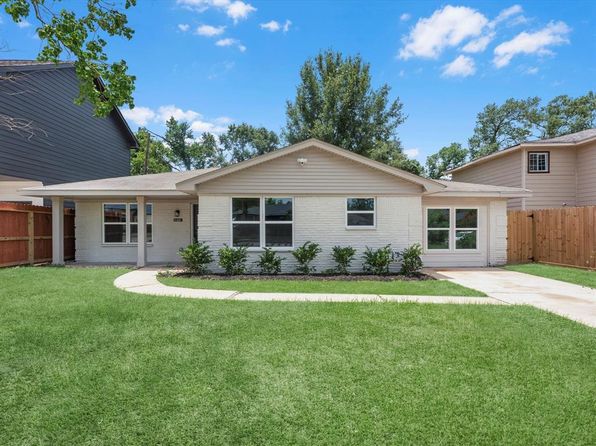 2515 Garapan St, Houston, TX 77091
