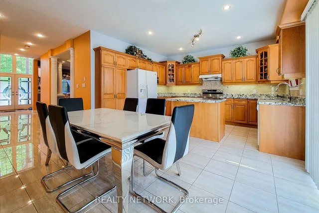 Additional image 18 of 26 Colin Cres
