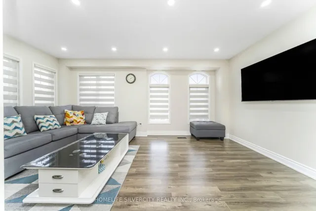 Additional image 11 of 91 Bernard Ave