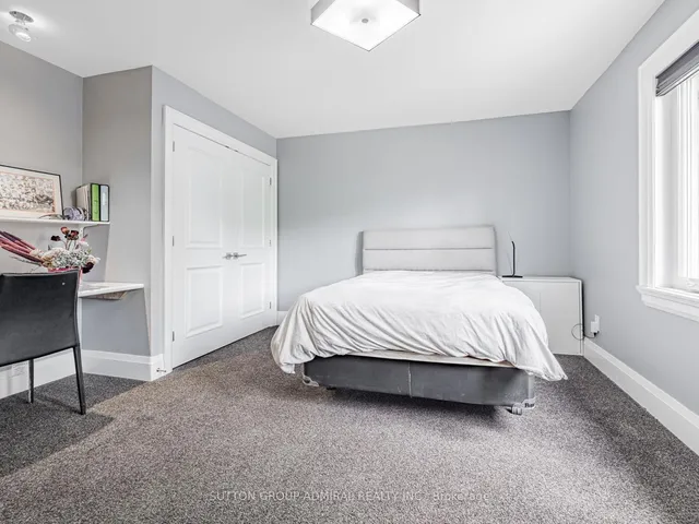 Additional image 29 of 11 Frontenac Ave