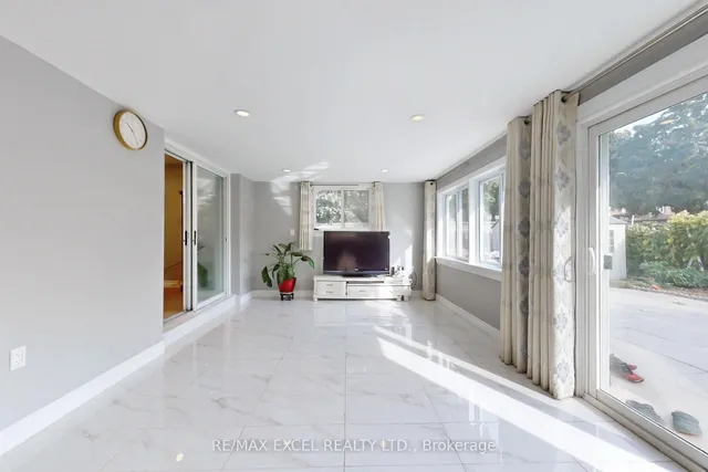 Additional image 21 of 43 Sonmore Dr