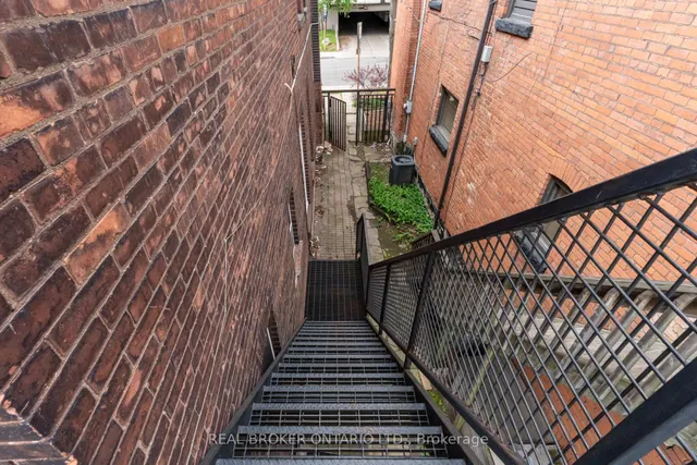 Additional image 36 of 55 Young St