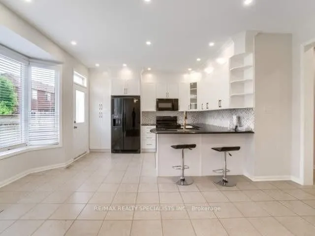 Additional image 15 of 923 Vickerman Way