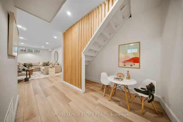 Additional image 31 of 6 Woodfield Rd