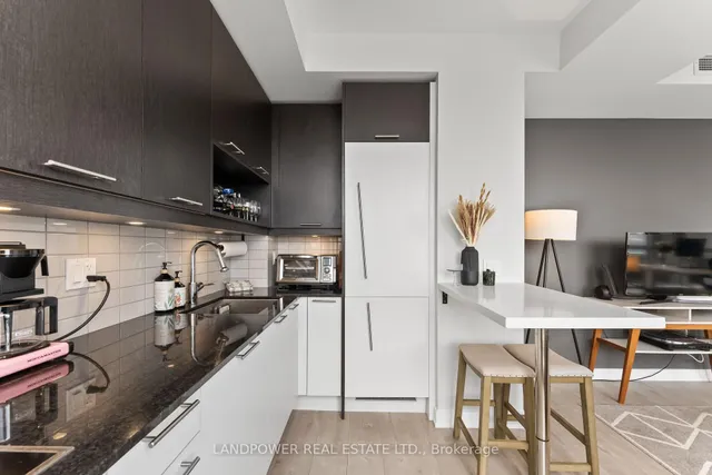 Additional image 7 of 30 Nelson St Unit 1708