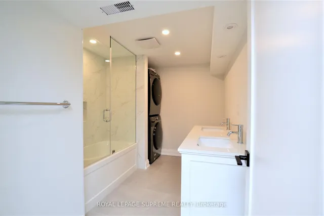 房产图片 33 - 514 Petawawa Cres